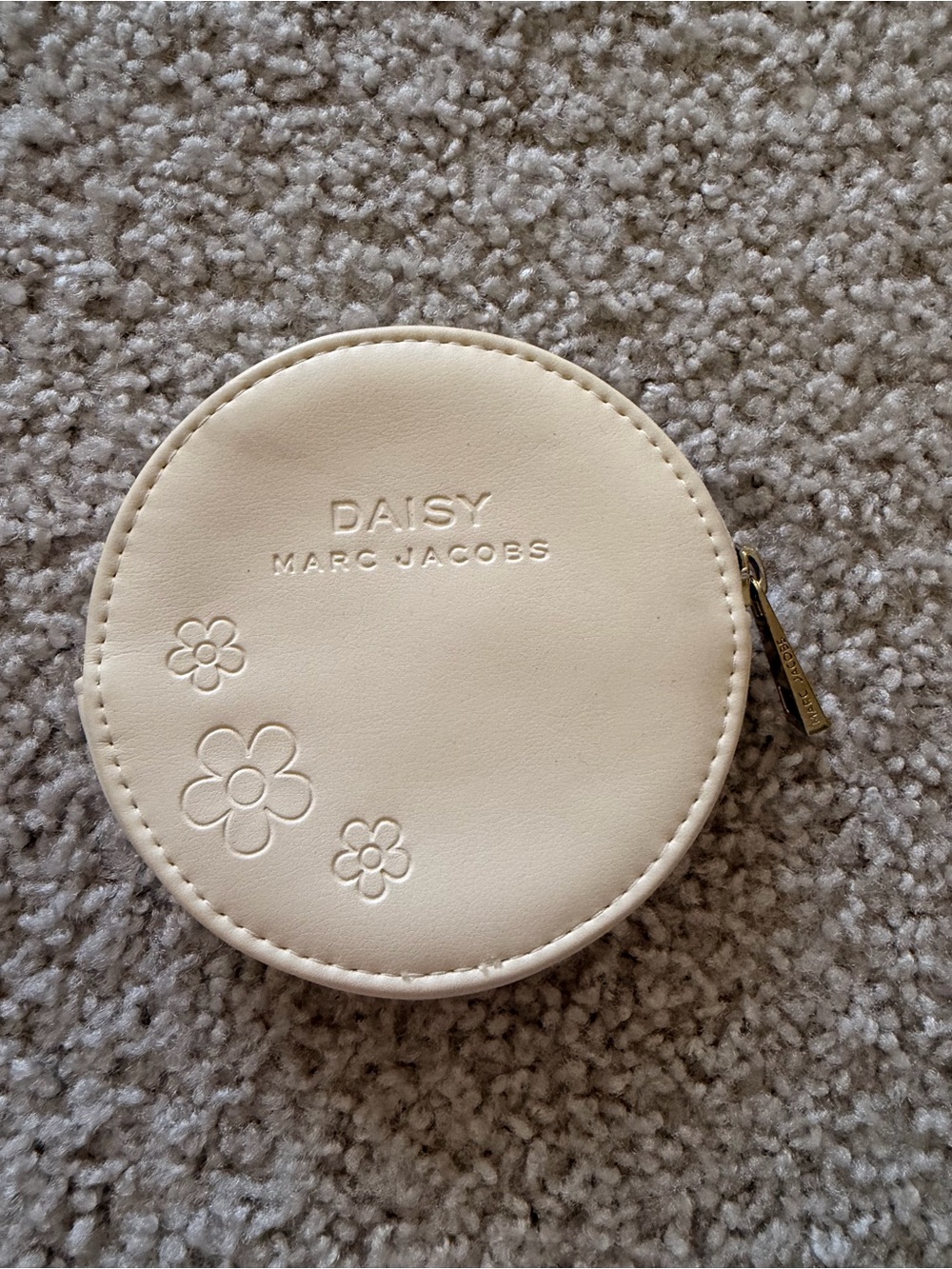 Marc Jacobs Cream Daisy Round Coin Pouch